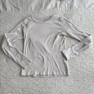 Brandy Melville Women's Cream Long Sleeve Top
